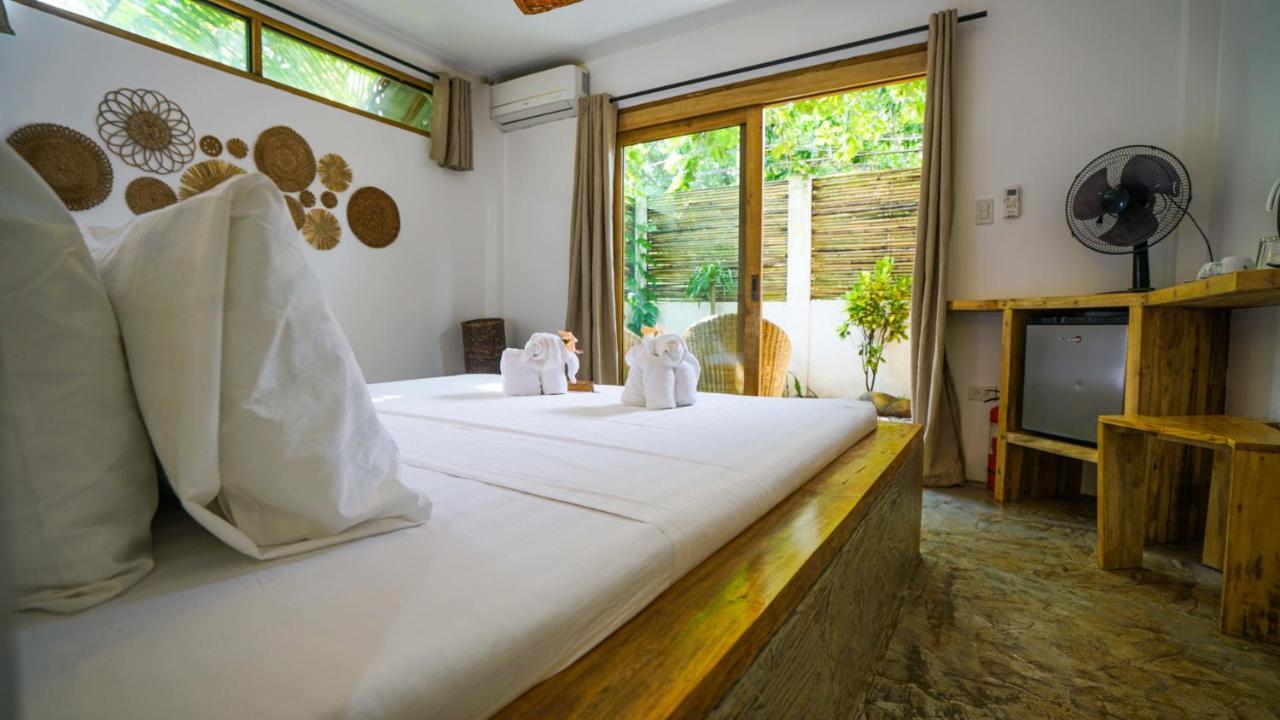 Serenity Hotel Эль-Нидо Экстерьер фото